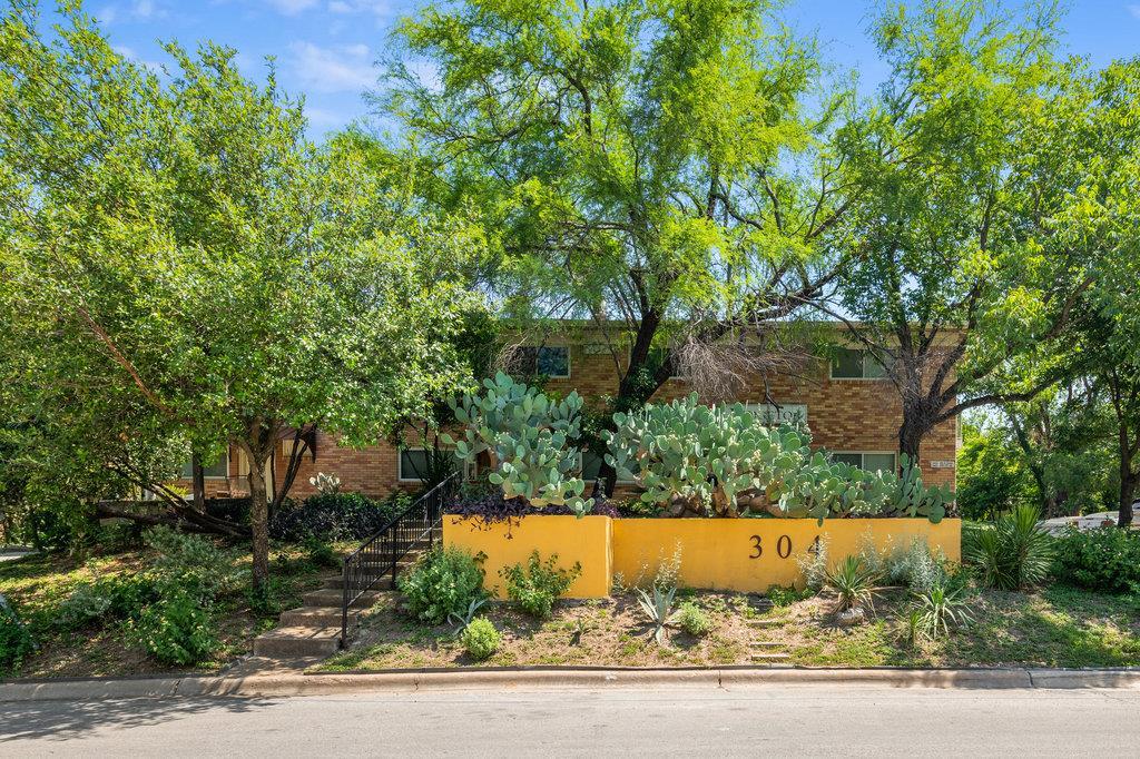 Foto principal - 304 E 33rd St