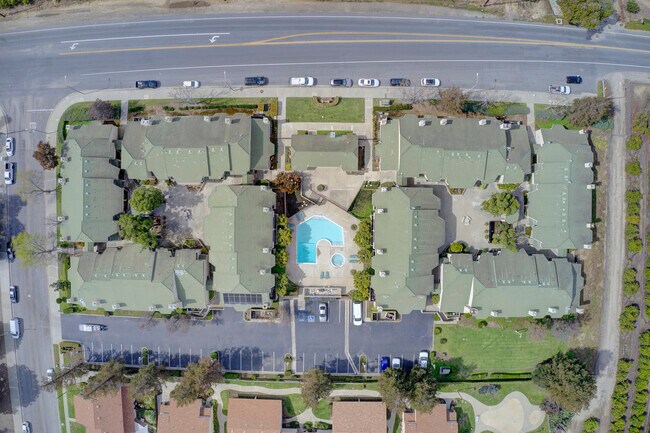 Foto del edificio - 9540 Telegraph Rd