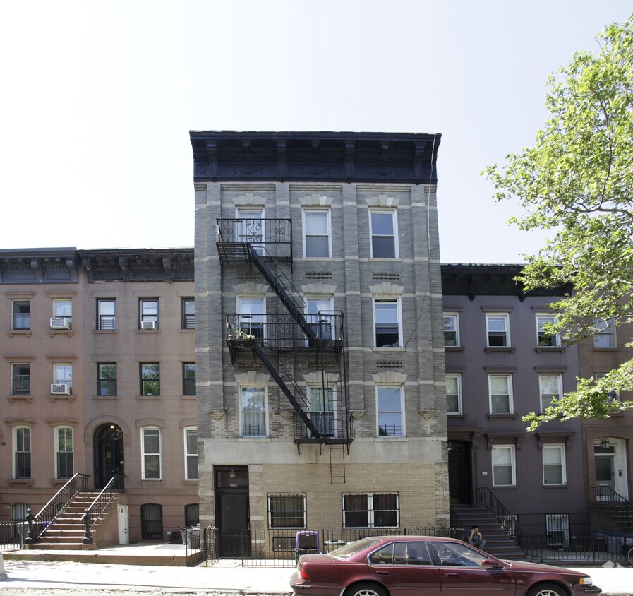 Building Photo - 148 President St