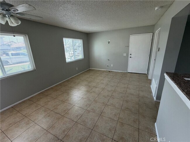 Foto del edificio - 3732 Oak Creek Dr