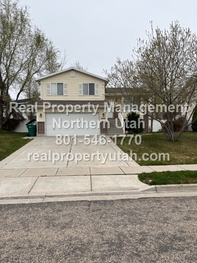 3 Bedroom Home in Clearfield Coming Soon! House Rental in Clearfield