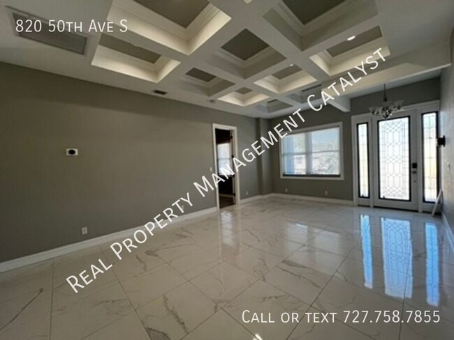 Foto del edificio - Amazing 4 bedroom 3 bath open floor plan i...