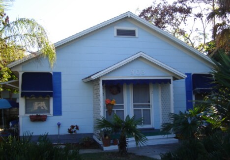 Building Photo - 903 Pine St