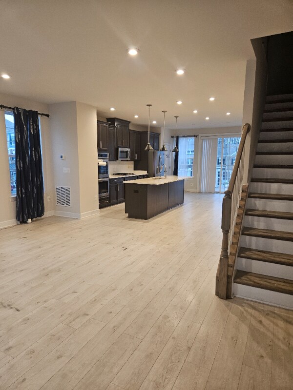 Foto del edificio - 6201 Quinns Creek Dr