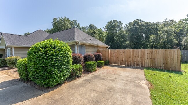 Building Photo - 251 Owens Rd