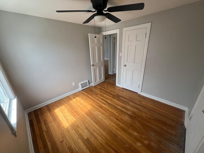 Foto del edificio - 525 E 222nd St