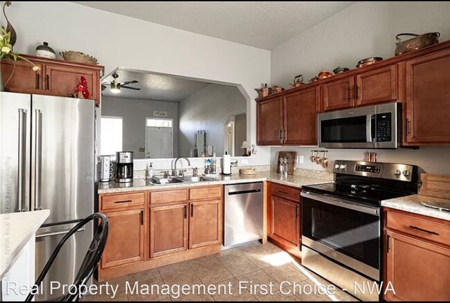 Foto del edificio - 3 br, 2 bath House - 2831 Chip Shot Drive