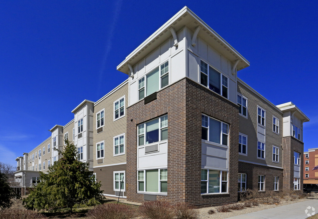 Primary Photo - Walker Methodist Plaza Senior Living