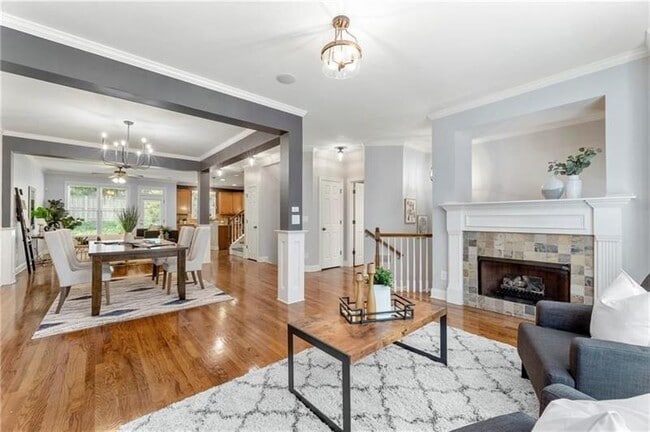 Foto del edificio - 3346 Chestnut Woods Cir