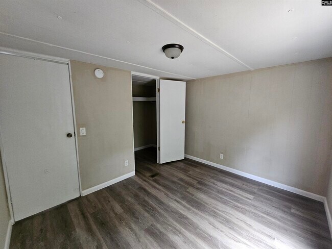 Foto del edificio - 117 E Woods Ct