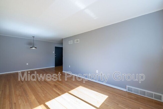 Foto del edificio - 2507 S Big Bend Blvd