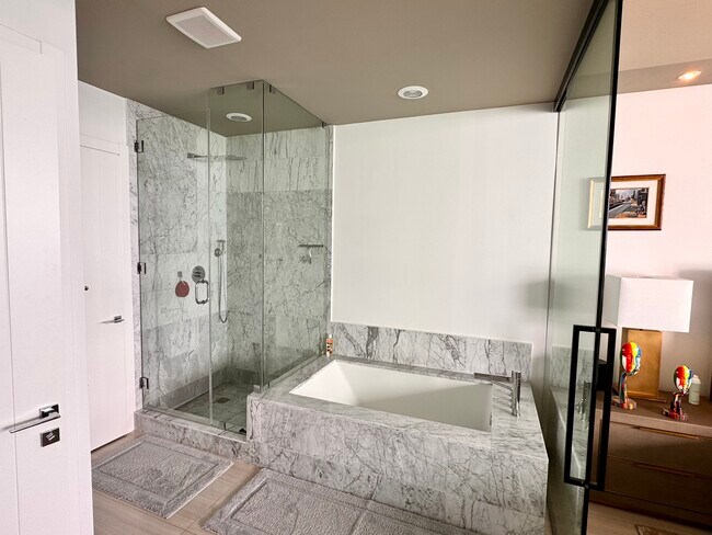 Foto del edificio - 480 NE 31st St