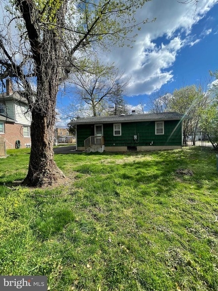Photo - 12 S Lenola Rd House