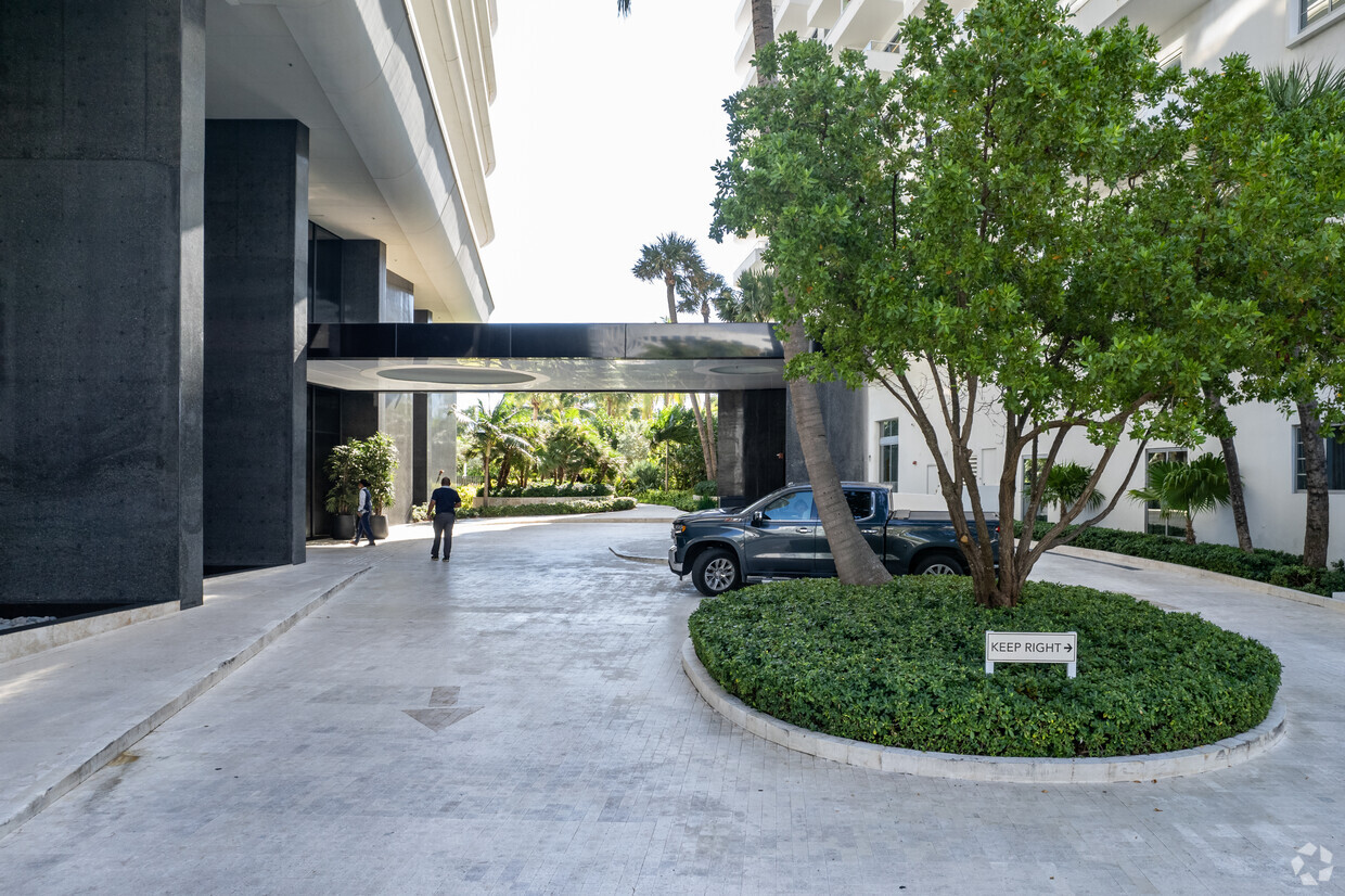 Entrance - Faena Versailles Contemporary