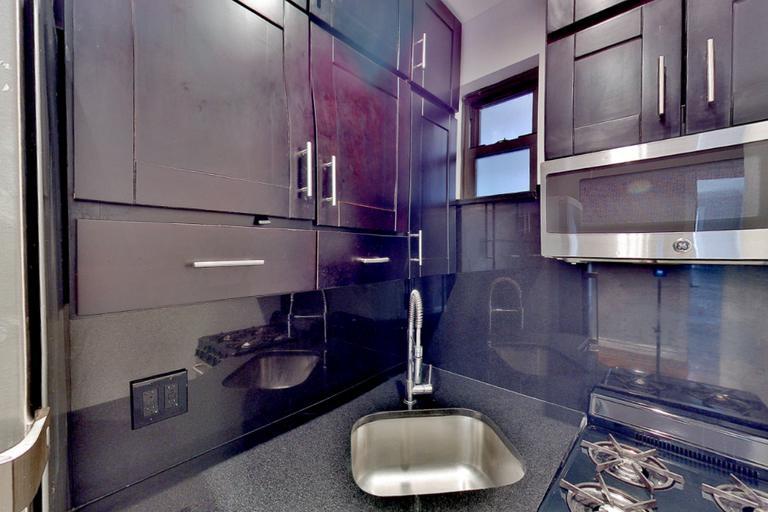 Foto del edificio - 230 E 32nd St