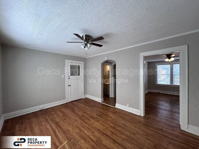 Foto del edificio - 4231-4233 Ellenwood Ave
