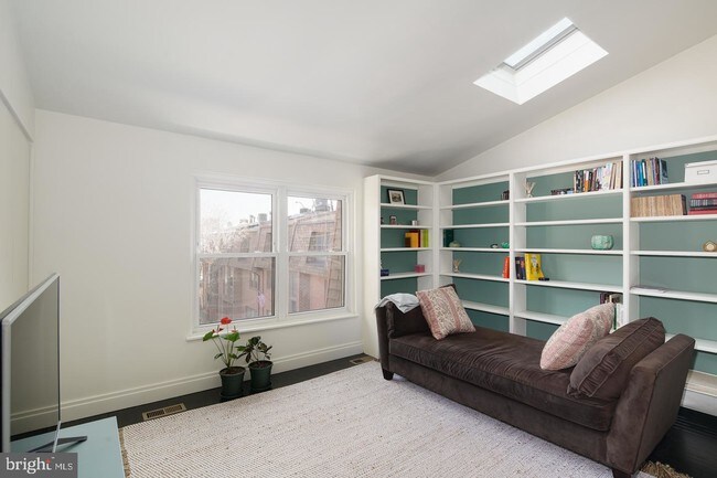 Foto del edificio - 9 Appletree Ct