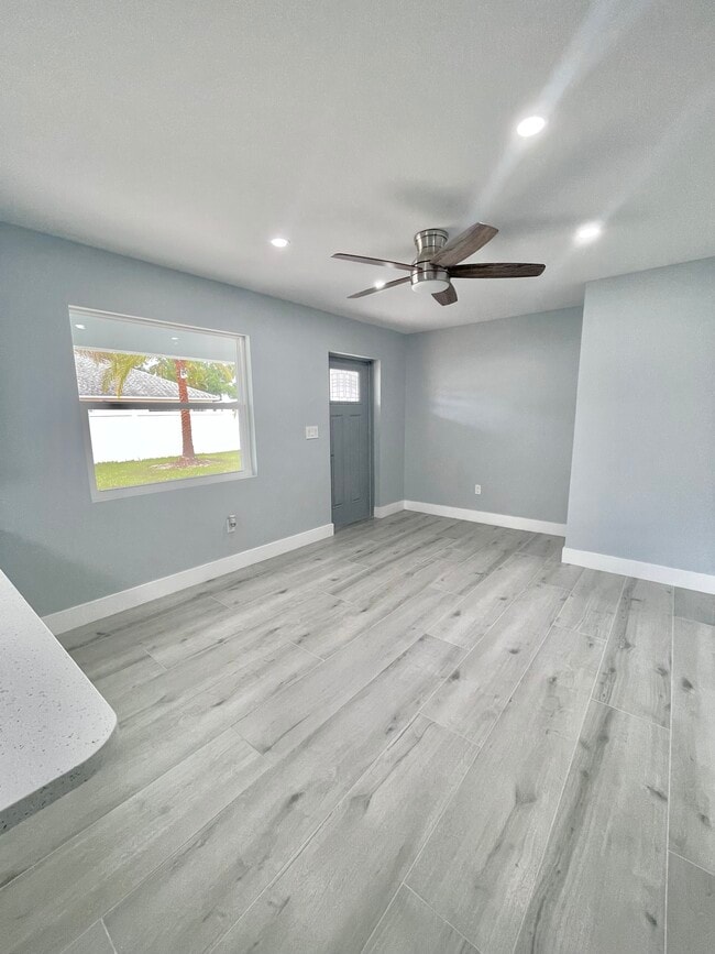 Building Photo - 4030 25th St N