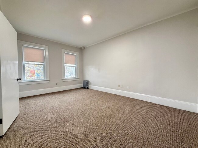 Building Photo - 11 John St