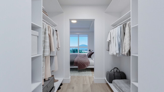 Walk-In Closet - The Banks