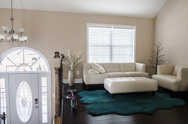 Foto del edificio - Pet Friendly Four Bedroom with Basement!