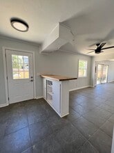 Building Photo - 612-614 Mulberry Ave