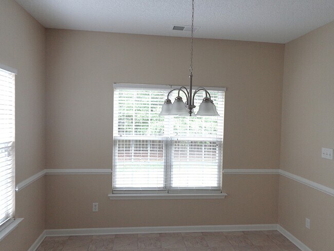 Foto del edificio - 14036 McGloughlin Way Ct