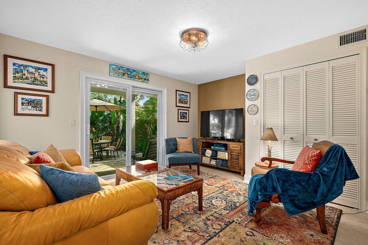 Foto principal - 27 Desoto Pl
