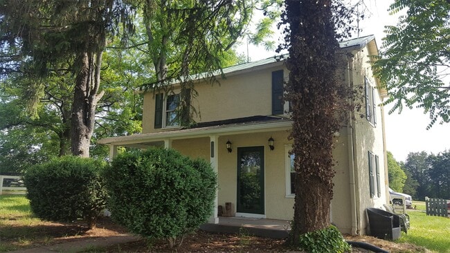 Photo - 9825 Meetze Rd House