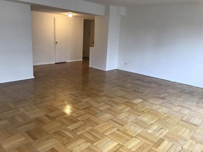 Foto del edificio - 399 E 72nd St