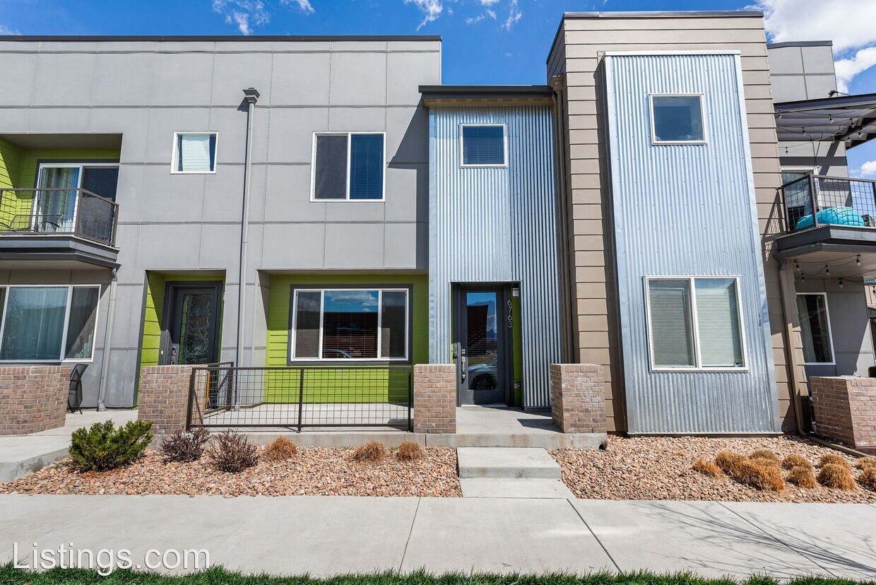 Foto principal - 2 br, 2.5 bath House - 6763 Morrison Dr