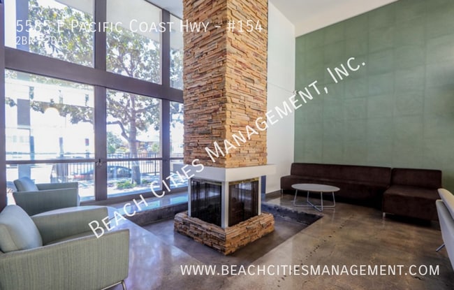 Building Photo - Beautiful 2 Bedroom, 2 Bathroom Condo with...
