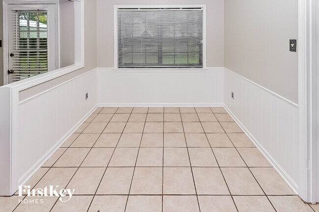 Building Photo - 7066 Scepter Dr