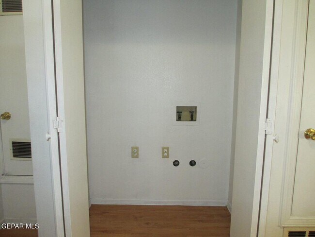 Foto del edificio - 1311 E San Antonio Ave