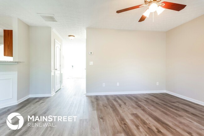 Foto del edificio - 210 Heaton Pl Trail
