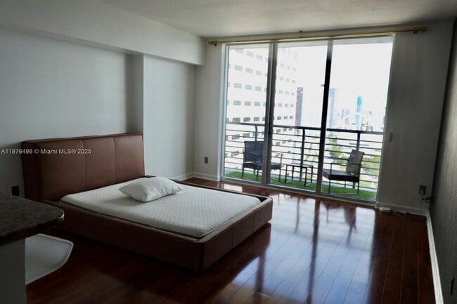Building Photo - 325 S Biscayne Blvd