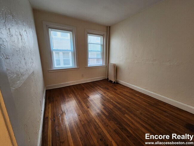 Foto del edificio - 248 Kelton St