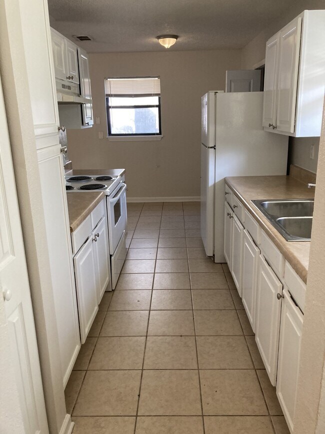 Foto del edificio - Ready charming 3Bd/2Ba Home on the Westsid...