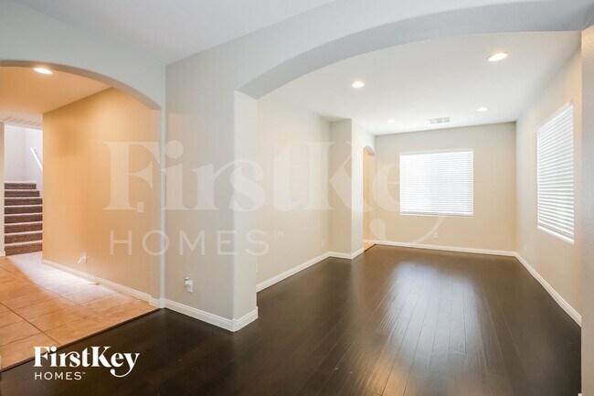 Foto del edificio - 6229 Green Heron St