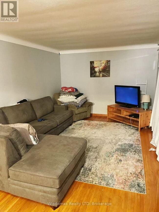 Building Photo - 4607 Dorchester Rd