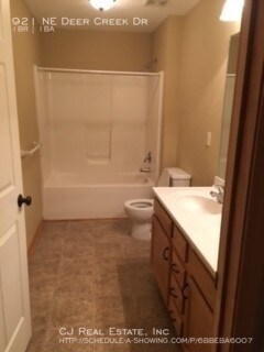 Foto del edificio - 921 NE Deer Creek Dr