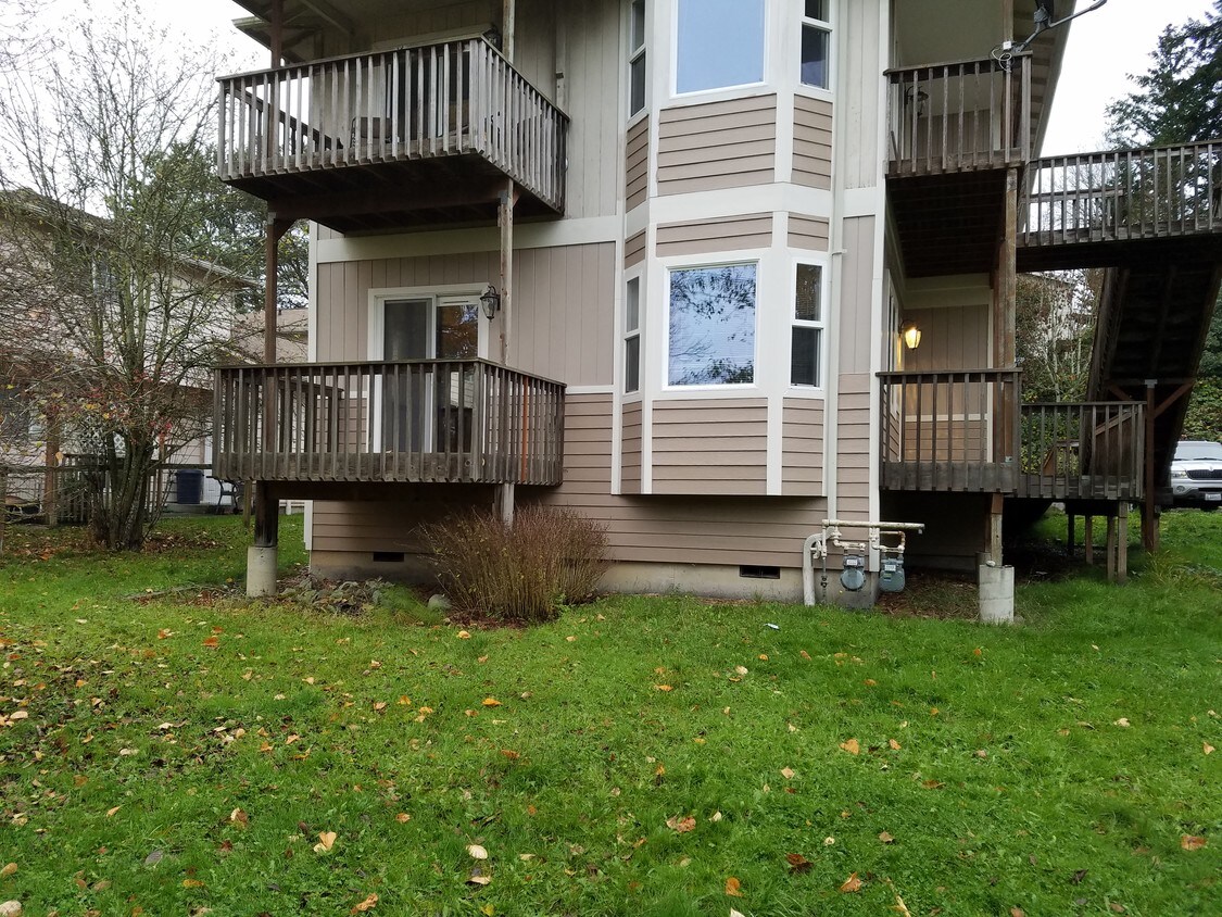 2210 Xenia St, Bellingham, WA 98229 Condo for Rent in Bellingham, WA
