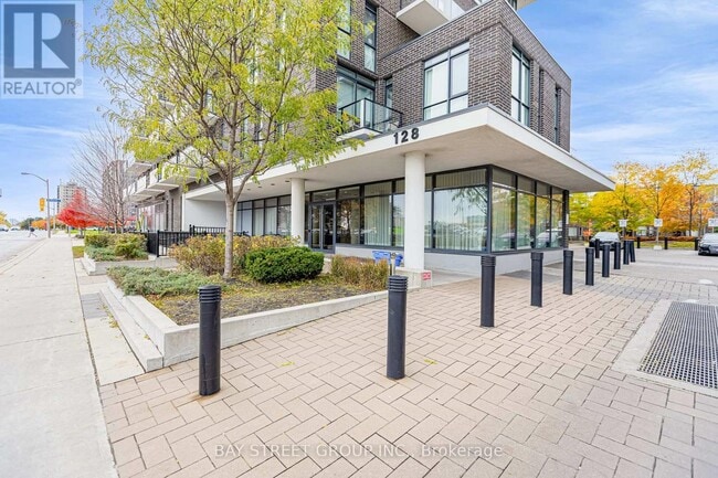 Building Photo - 128 Fairview Mall Dr