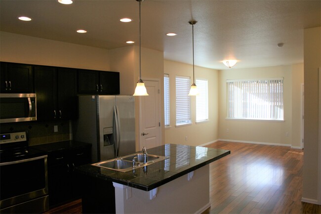 Foto del edificio - 1820 Aspen Meadows Cir
