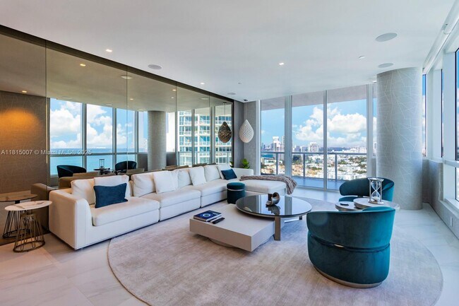 Foto del edificio - 100 South Pointe Dr