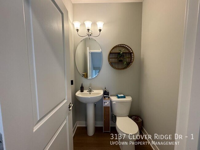 Building Photo - 3137 Clover Ridge Dr