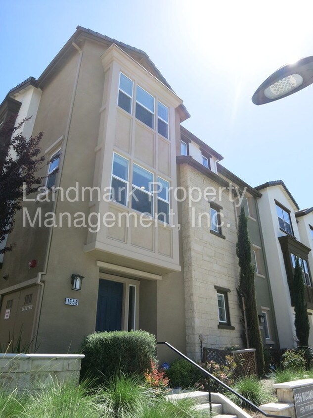 Primary Photo - 1588 McCandless Dr