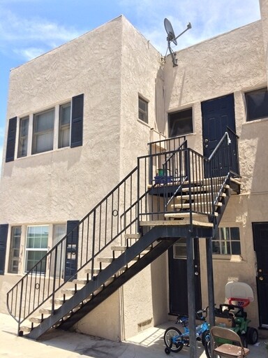 Foto del edificio - 2721 S Denison Ave