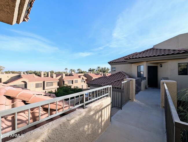 Foto del edificio - 4925 E Desert Cove Ave