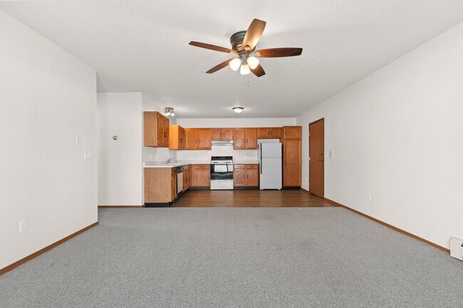Foto del edificio - Sunshine Court Apartments